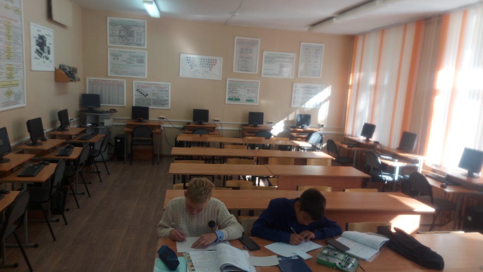 Изображения материально-технического обеспечения.